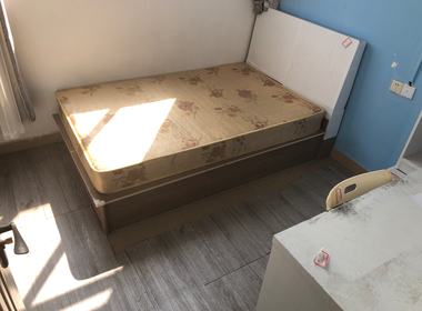 河畔公寓（天河区河水大街35号B栋） 1室0厅1卫