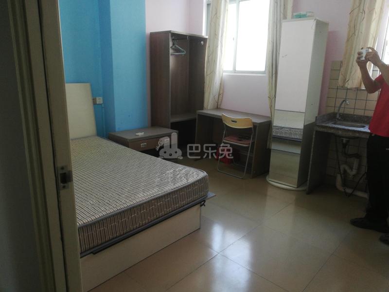 河畔公寓（天河区河水大街35号A栋）3621084客厅图4