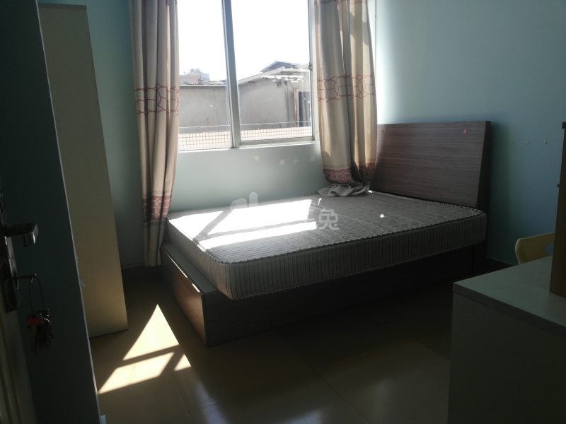 河畔公寓（天河区河水大街35号A栋）3621101客厅图4