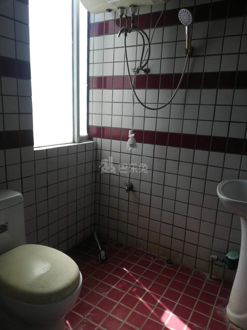 河畔公寓（天河区河水大街35号A栋）3621113卫生间图6