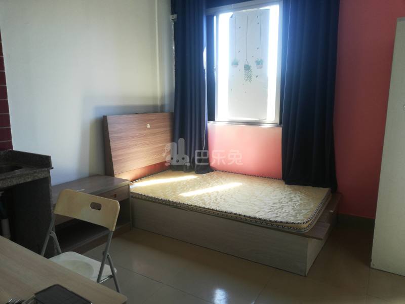 河畔公寓（天河区河水大街35号A栋）3621113客厅图4