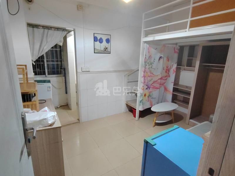 逸都青年公寓（儒林大街7号之一）3640070客厅图4