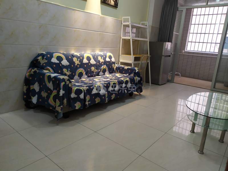 听雨物业（珠村中东新街十八巷2号）3640159客厅图6