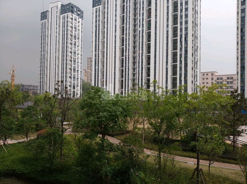 秀里华庭9942188周边环境图13