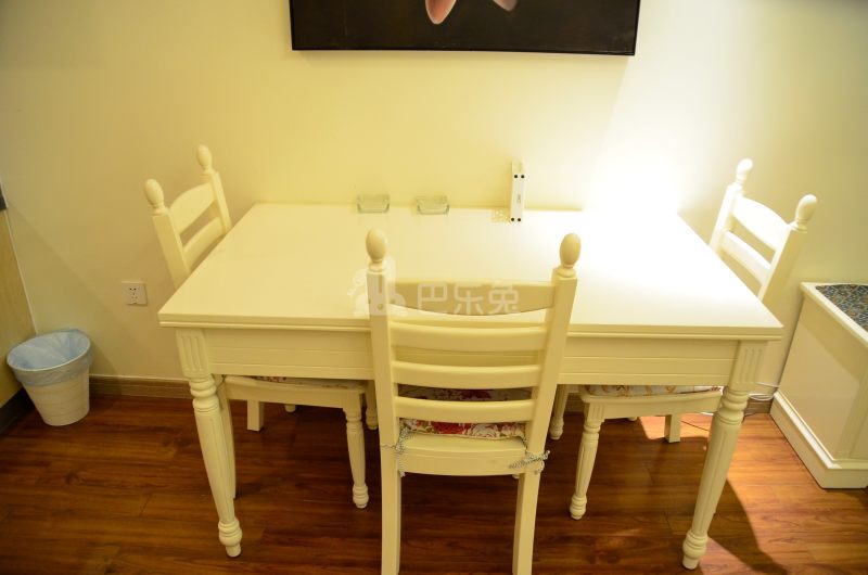 涞坊奢华主题公寓365202卧室图0