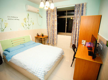 海角七号短租公寓 1室0厅1卫