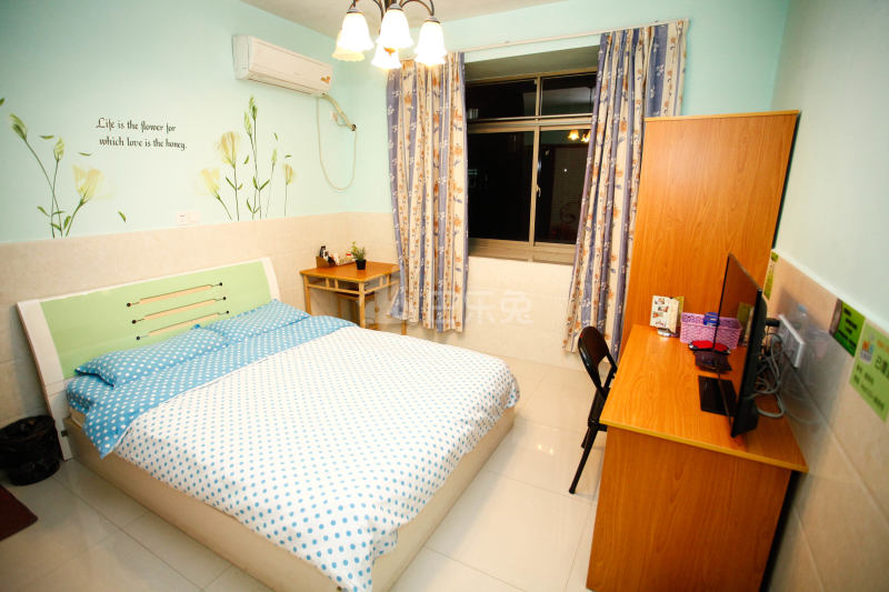 海角七号短租公寓365535卧室图2