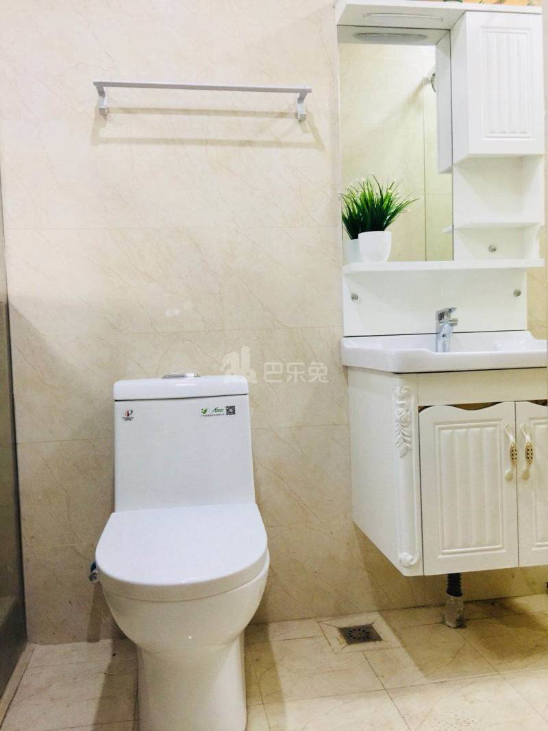 嘻哈公寓3659750卫生间图3