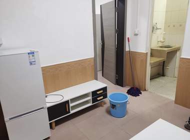 车陂东溪大街1号 1室1厅1卫