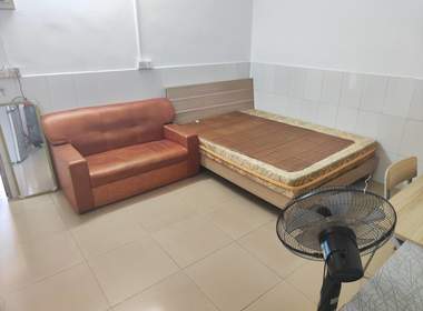 程界西村中间塘13号 