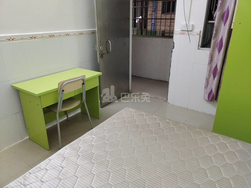 程界西村东马路15号3736725卧室图2