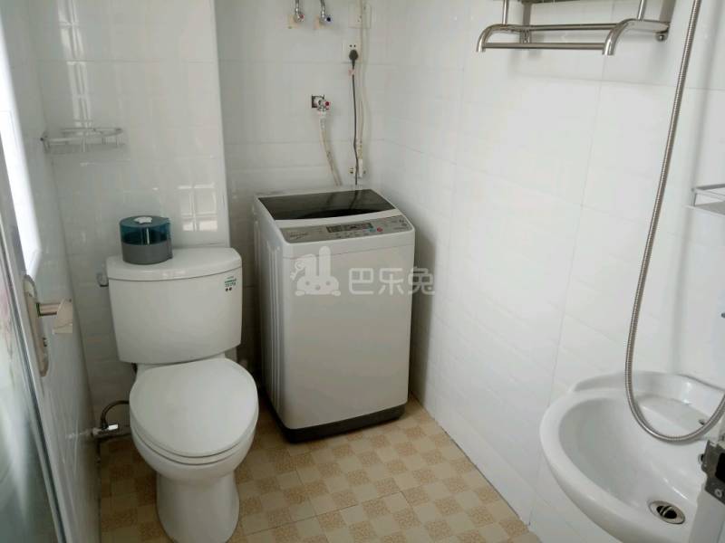 张江汤臣豪园一期3738805卫生间图5