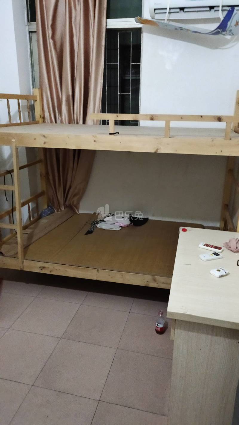 下元岗西街十巷10号3748069卧室图0