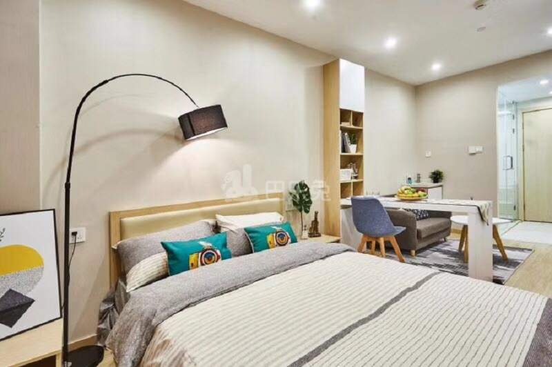 哈租客公寓(华丰店)3759705卧室图1