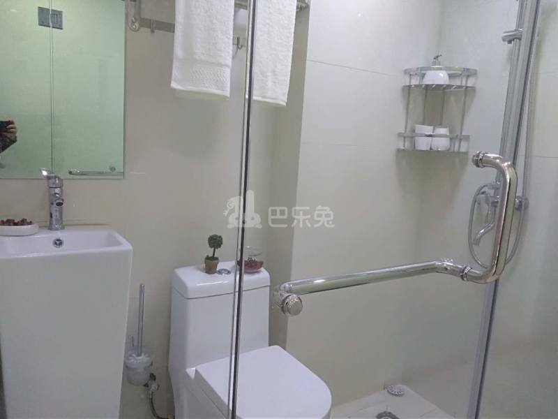 哈租客公寓(华丰店)3761587卫生间图4