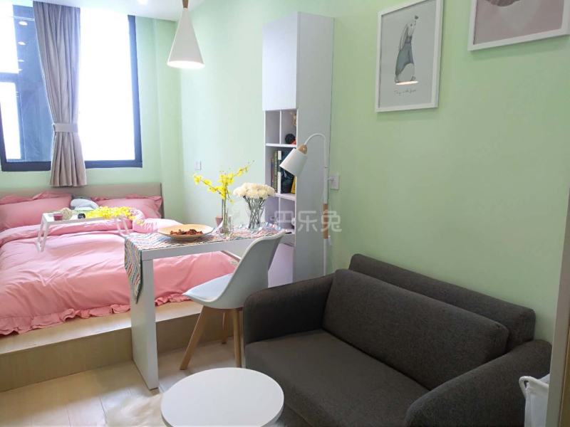 哈租客公寓(华丰店)3761587卧室图1