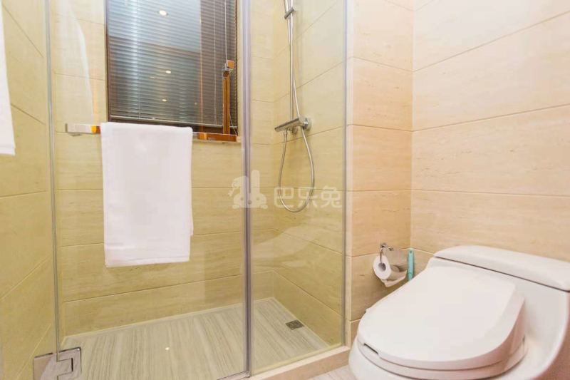 仁恒西郊花园3780368卫生间图16