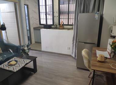 东圃忠泰大院C栋 1室1厅1卫