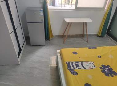 后海第一统建楼 