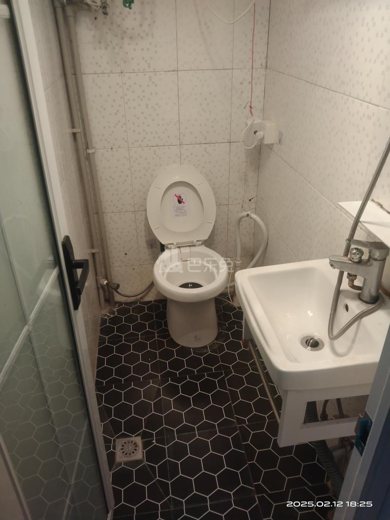 剑河家苑3861193卫生间图5