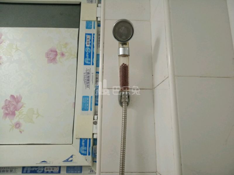 东昌新村14240663卫生间图9