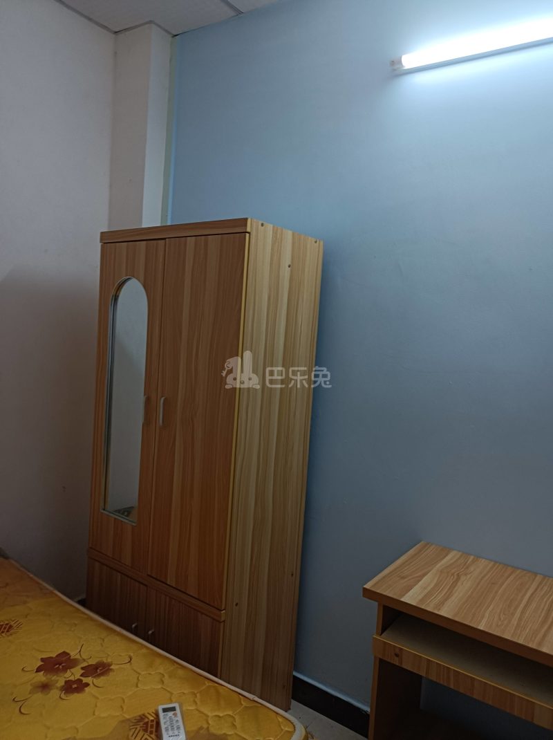 青龙一街12-1号3875549卧室图2