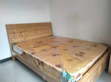 青龙一街12-1号 1室0厅1卫