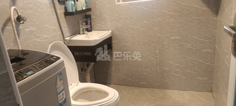 南国花园6670272卫生间图13