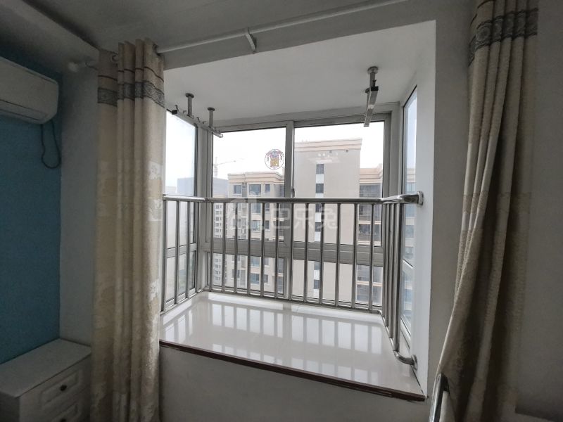 翔瑞新苑南区3890878卧室窗户图7