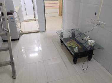 兰馨公寓（望岗塘田街南三巷11号） 1室1厅1卫