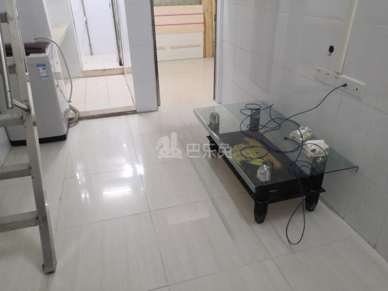 兰馨公寓（望岗塘田街南三巷11号）3901757客厅图2