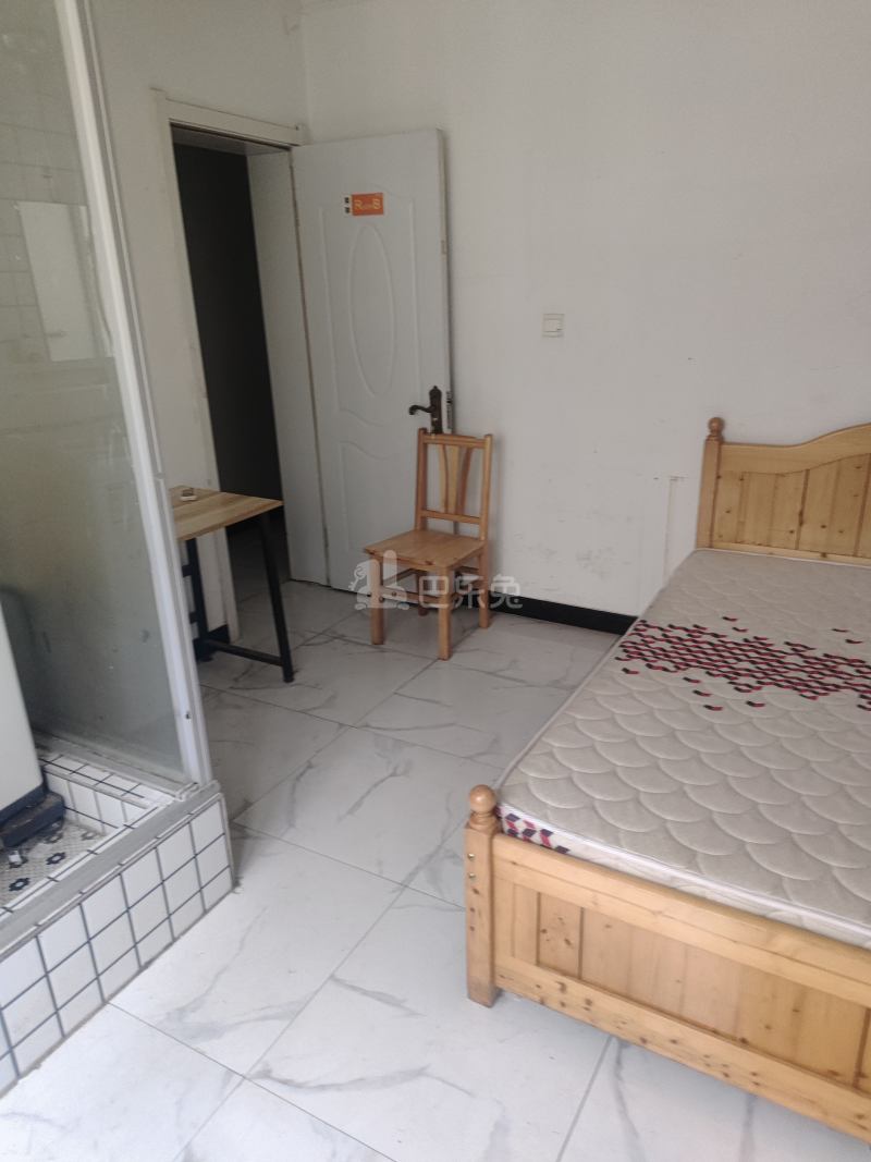 日月华庭3902529卧室图1