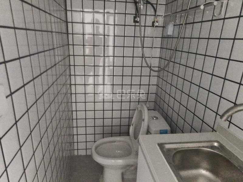 宝启花园3905723卫生间图8