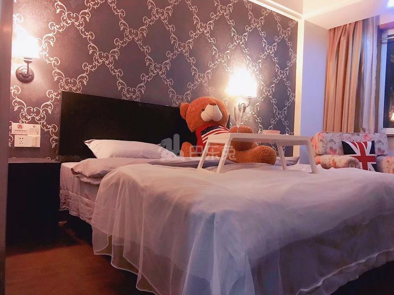 达人嘉（解放路店）3919348卧室图1