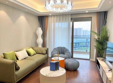 万科中央公园（都会翡翠花苑） 3室2厅2卫