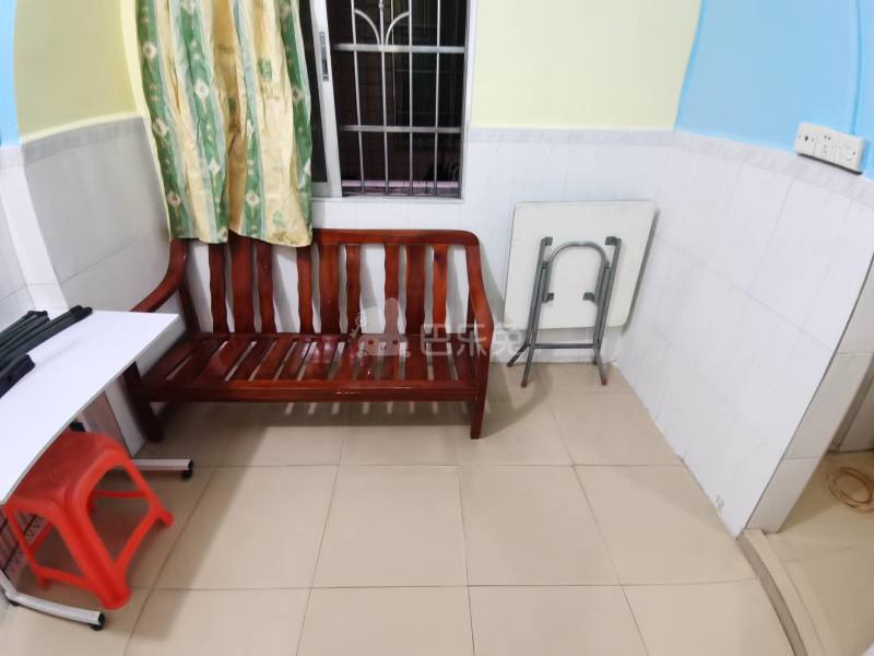 棠东龙门大街一巷18号3938774客厅图4