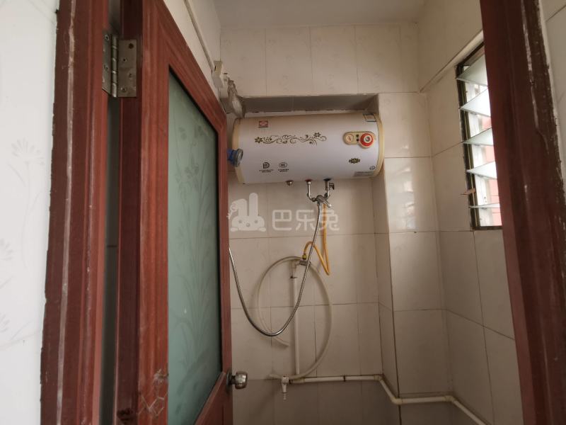 礼村东华街1巷1号3964131卫生间图6