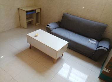 礼村东华街二巷6号 