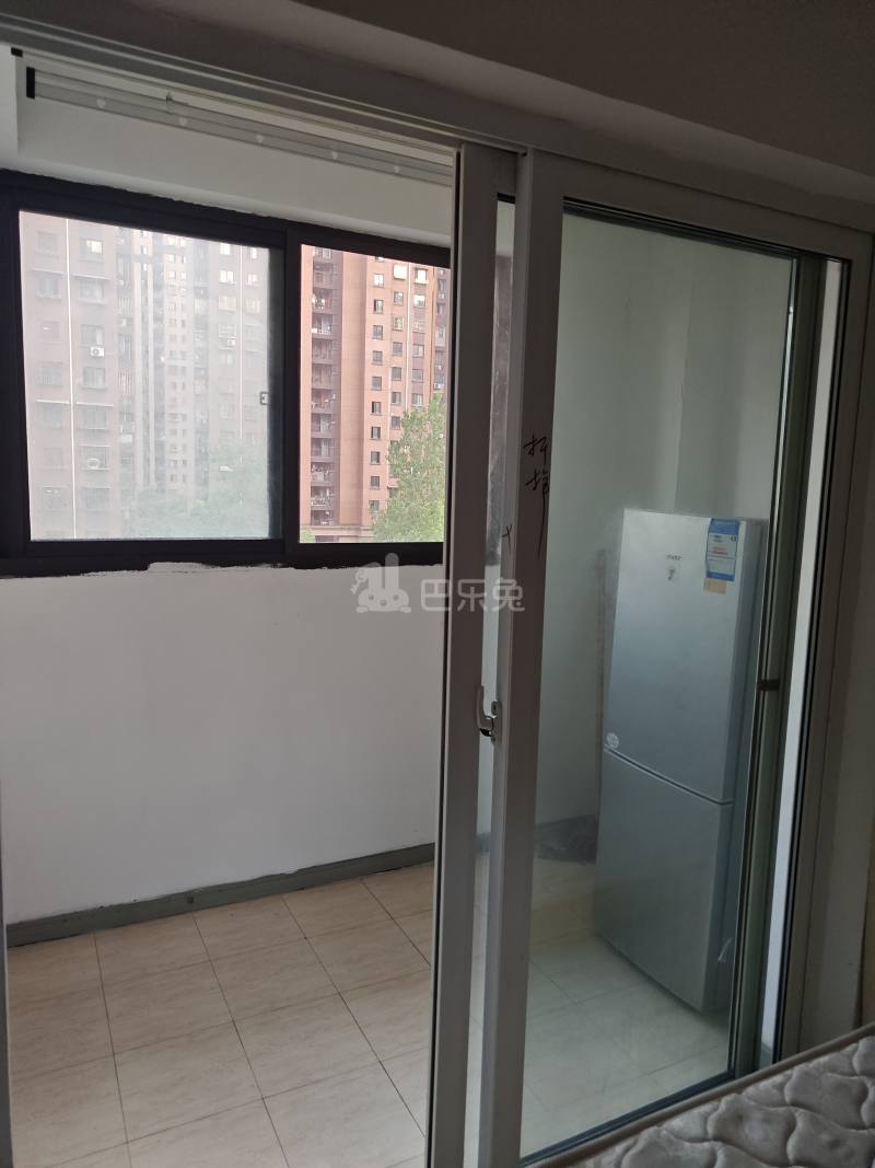 嘉海雅苑北区3967729卧室窗户图10