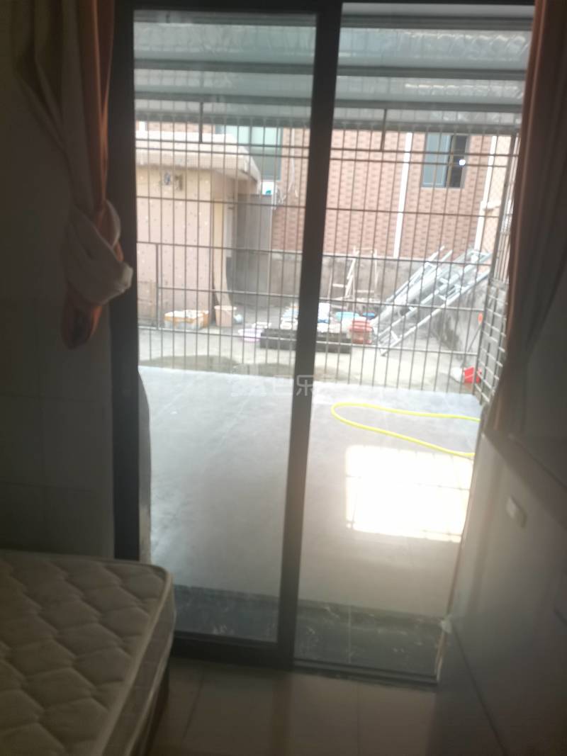 礼村西路一街2-1号3970073卧室窗户图7