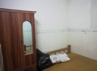 江夏村荷木岭二巷2号 