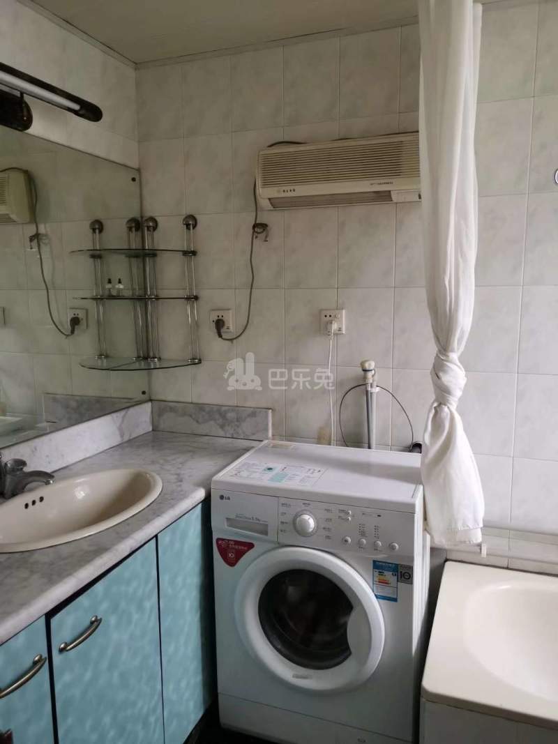 华富小区4052619卫生间图8