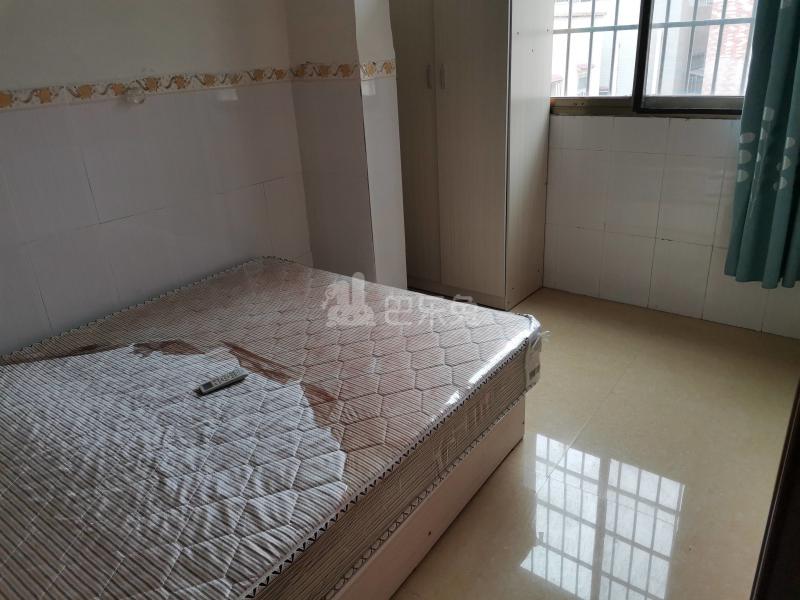 幸福居（镇北南街中心巷12号）4055478卧室图0