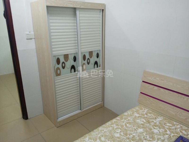 鸣豪商务公寓（望岗村东胜北街29-31号）4061127卧室图1