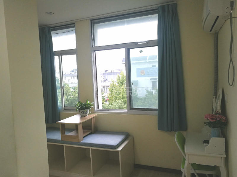 青窝公寓（凤凰街店）4069216卧室图1