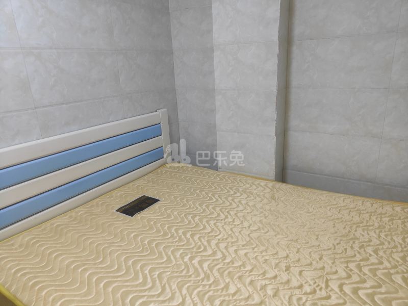 江夏村黄石街江夏北十三巷4号4141977卧室图3