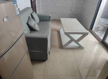 江夏村黄石街江夏北十三巷4号 