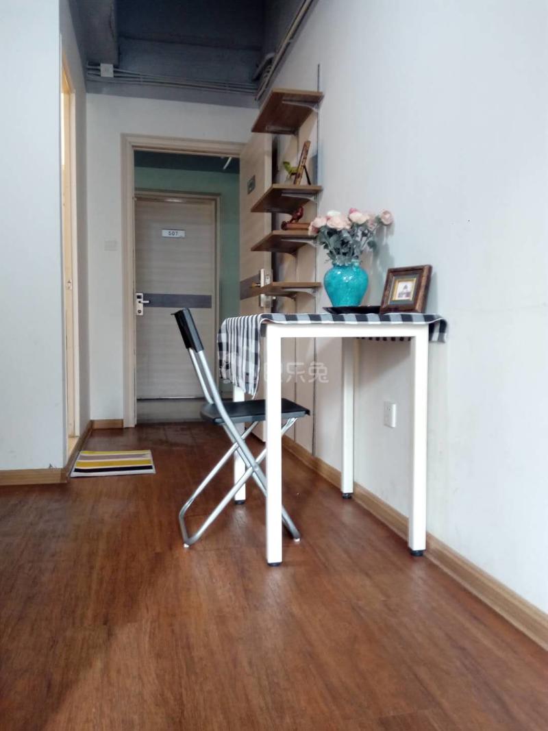 白领易居(戴家巷店)4144638卧室图4