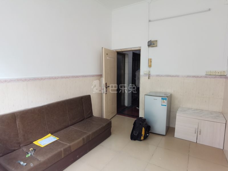 龙诚汇物业（龙洞村龙洞北苑小区五巷2号）4146901客厅图7