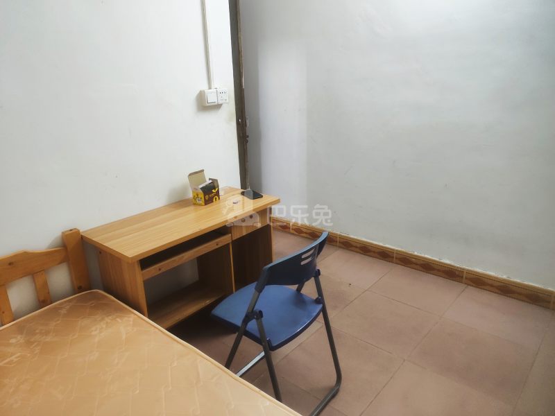 龙诚汇物业（龙洞村龙洞东街南边巷2号）4146974卧室图4